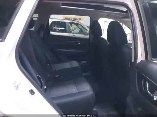 5N1AT2MV5JC840994 2018 NISSAN ROGUE - Image 8
