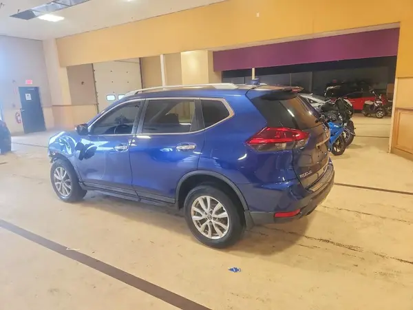 5N1AT2MV5JC841207 2018 NISSAN ROGUE - Image 2