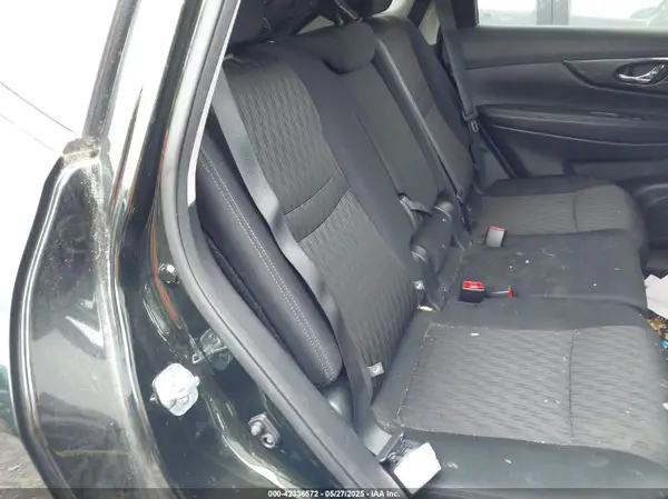 5N1AT2MV5JC843961 2018 NISSAN ROGUE - Image 8