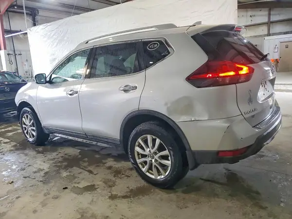 5N1AT2MV5JC845208 2018 NISSAN ROGUE - Image 2