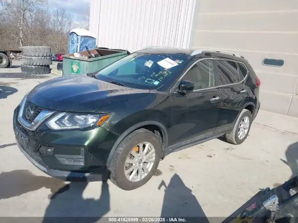 5N1AT2MV5JC845824 2018 NISSAN ROGUE - Image 2
