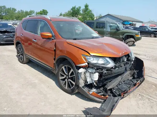 5N1AT2MV5KC712143 2019 NISSAN ROGUE - Image 1