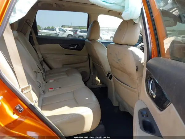 5N1AT2MV5KC712143 2019 NISSAN ROGUE - Image 8