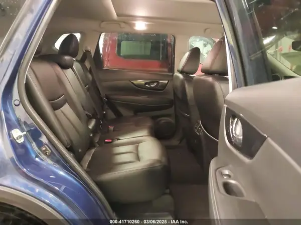 5N1AT2MV5KC712949 2019 NISSAN ROGUE - Image 8