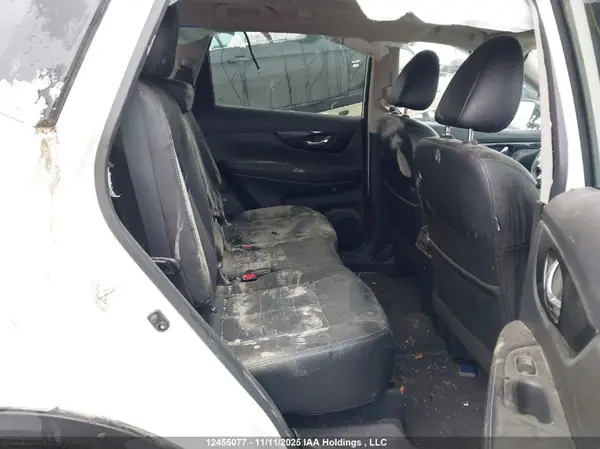 5N1AT2MV5KC752223 2019 NISSAN ROGUE - Image 8