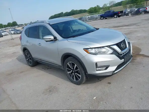 5N1AT2MV5KC753727 2019 NISSAN ROGUE - Image 1