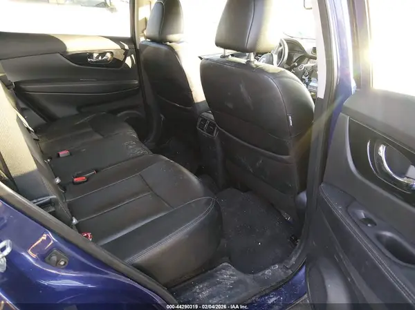 5N1AT2MV5KC785318 2019 NISSAN ROGUE - Image 8