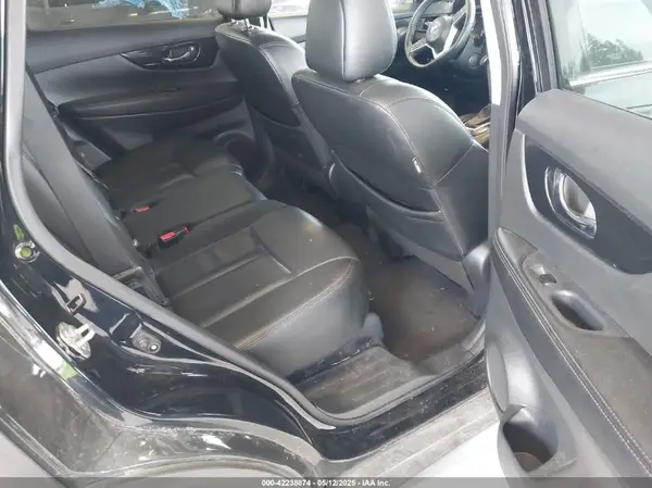 5N1AT2MV5KC787165 2019 NISSAN ROGUE - Image 8