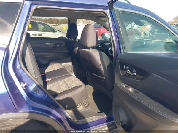 5N1AT2MV5KC800237 2019 NISSAN ROGUE - Image 8