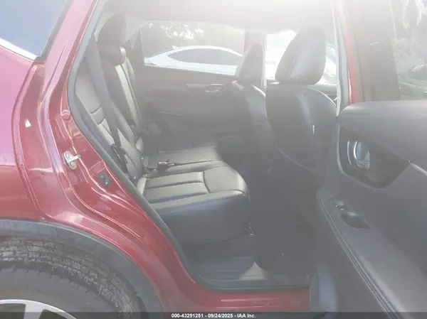 5N1AT2MV5KC814347 2019 NISSAN ROGUE - Image 8