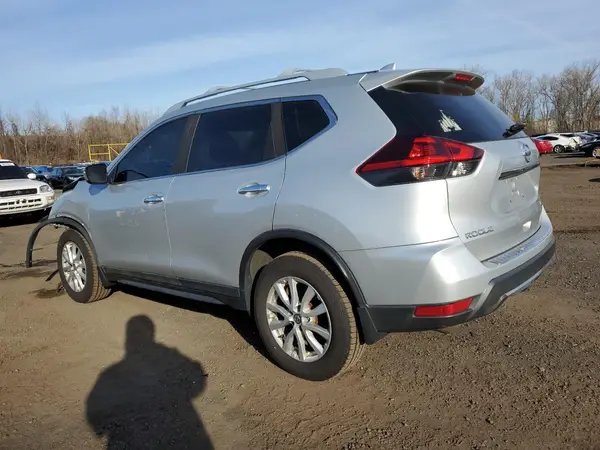 5N1AT2MV5KC817975 2019 NISSAN ROGUE - Image 2