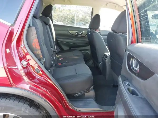 5N1AT2MV5KC825428 2019 NISSAN ROGUE - Image 8