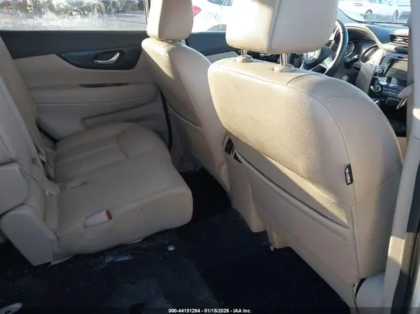 5N1AT2MV5KC827521 2019 NISSAN ROGUE - Image 8