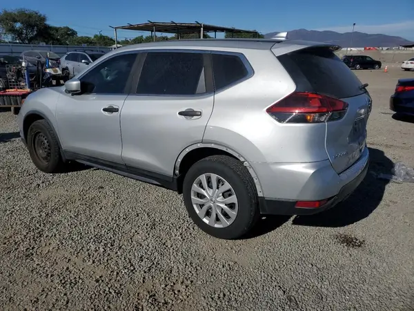 5N1AT2MV5KC833609 2019 NISSAN ROGUE - Image 2