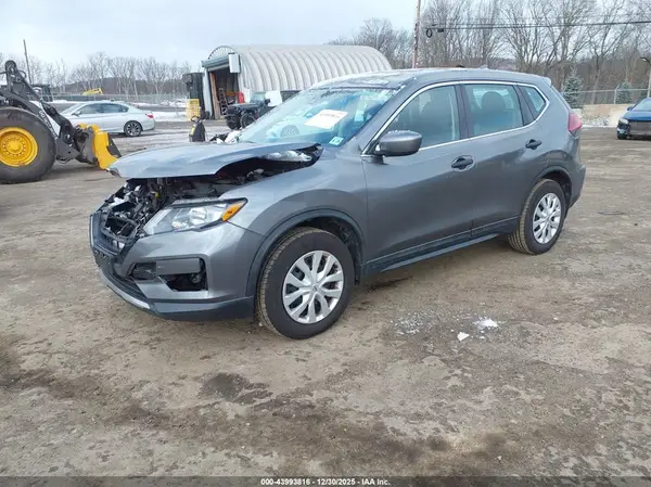 5N1AT2MV5KC833769 2019 NISSAN ROGUE - Image 2