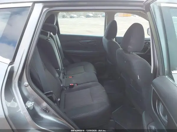 5N1AT2MV5KC833769 2019 NISSAN ROGUE - Image 8