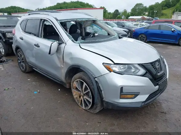 5N1AT2MV5LC708045 2020 NISSAN ROGUE - Image 1