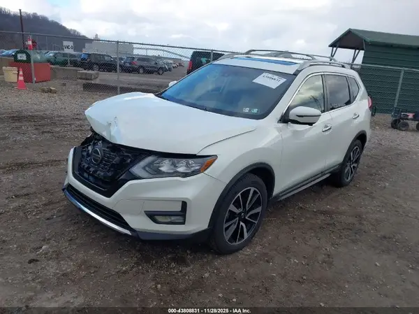 5N1AT2MV5LC747332 2020 NISSAN ROGUE - Image 2