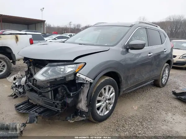 5N1AT2MV5LC779830 2020 NISSAN ROGUE - Image 2