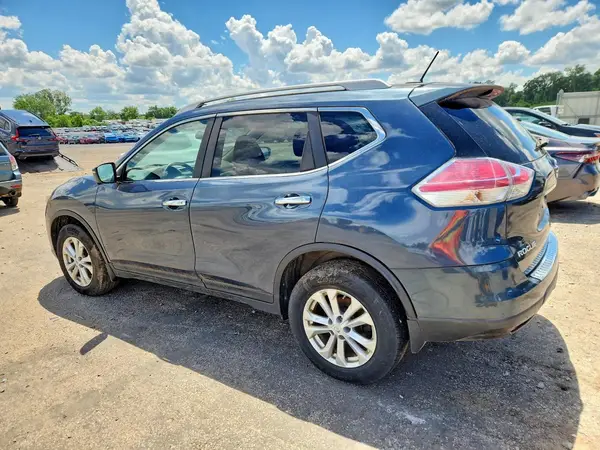 5N1AT2MV6EC789365 2018 NISSAN ROGUE - Image 2
