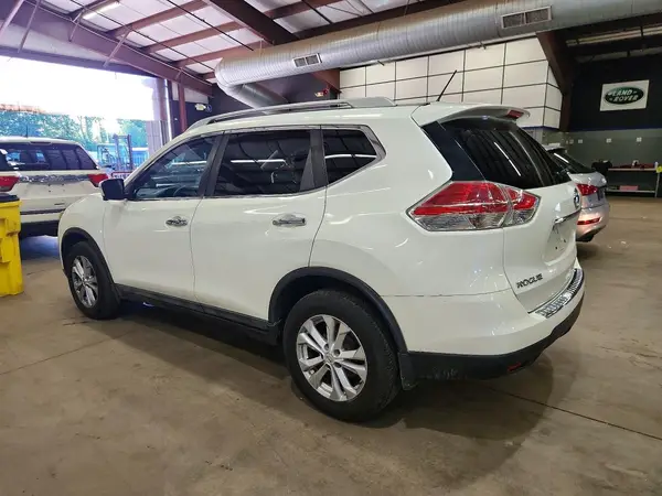 5N1AT2MV6GC827325 2016 NISSAN ROGUE - Image 2