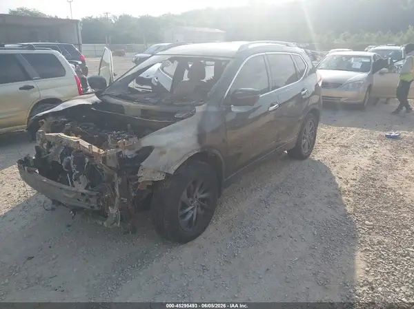 5N1AT2MV6GC864052 2016 NISSAN ROGUE - Image 2