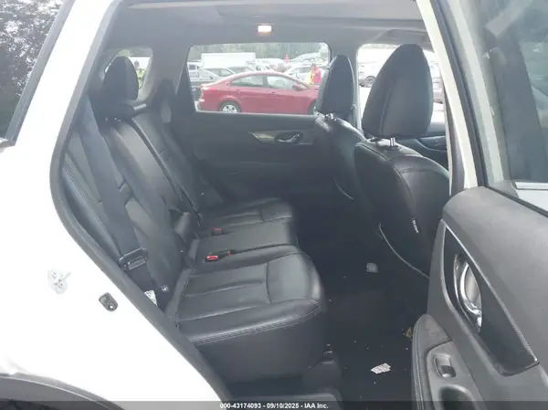 5N1AT2MV6GC880722 2016 NISSAN ROGUE - Image 8