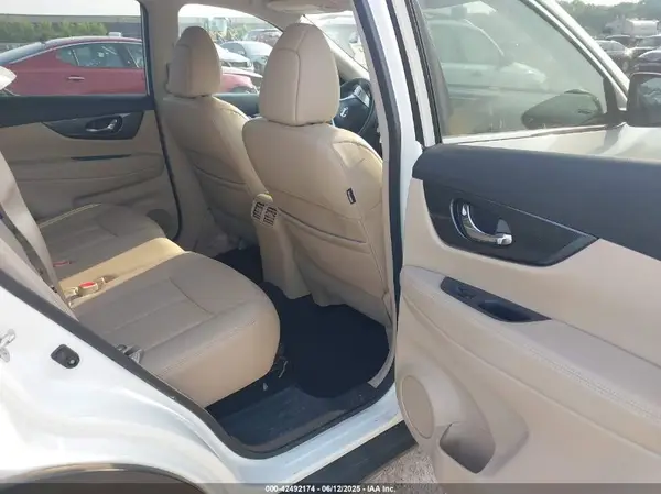 5N1AT2MV6GC885807 2016 NISSAN ROGUE - Image 8