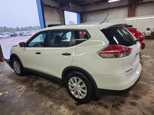 5N1AT2MV6GC915310 2016 NISSAN ROGUE - Image 2