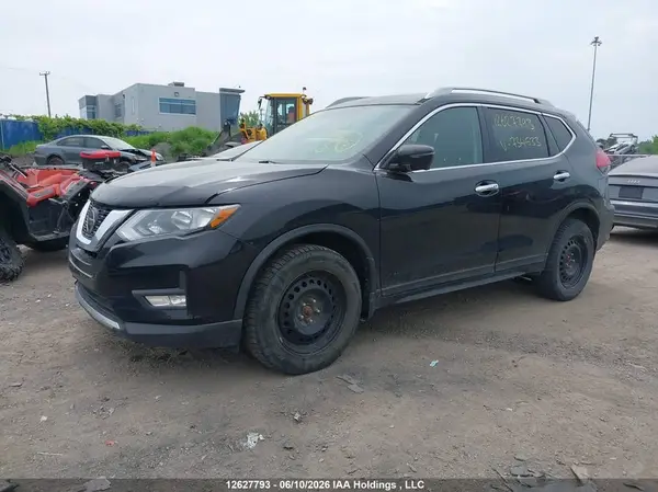 5N1AT2MV6HC734533 2017 NISSAN ROGUE - Image 2