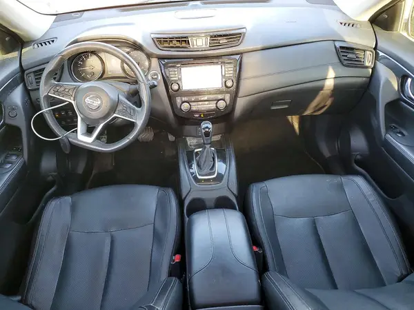5N1AT2MV6HC740185 2017 NISSAN ROGUE - Image 8