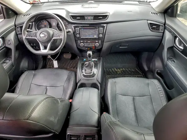 5N1AT2MV6HC740204 2017 NISSAN ROGUE - Image 8