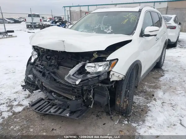5N1AT2MV6HC741658 2017 NISSAN ROGUE - Image 2