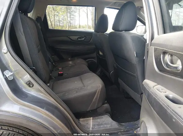 5N1AT2MV6HC742387 2017 NISSAN ROGUE - Image 8
