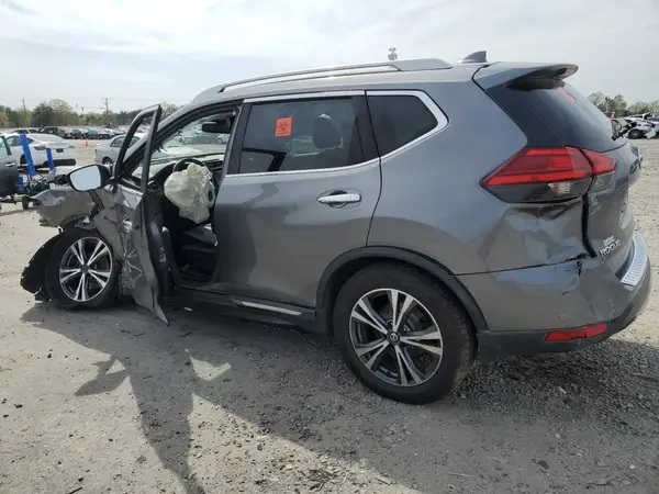 5N1AT2MV6HC743409 2017 NISSAN ROGUE - Image 2