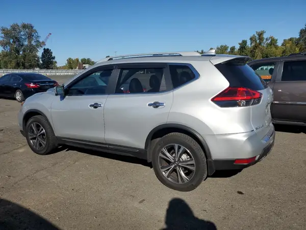 5N1AT2MV6HC746598 2017 NISSAN ROGUE - Image 2