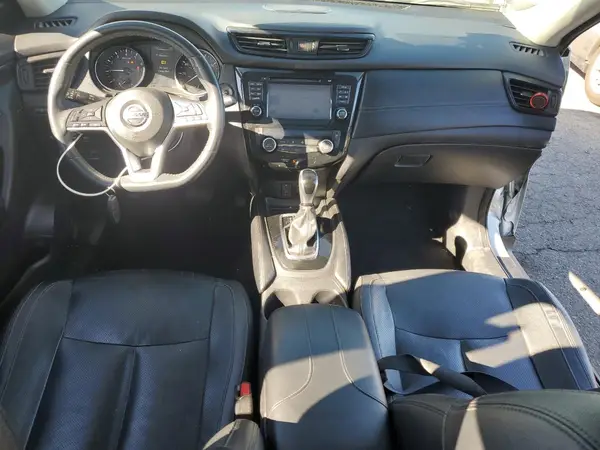 5N1AT2MV6HC746598 2017 NISSAN ROGUE - Image 8