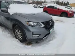 5N1AT2MV6HC747105 2017 NISSAN ROGUE