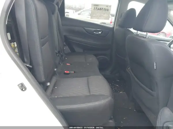 5N1AT2MV6HC749727 2017 NISSAN ROGUE - Image 8