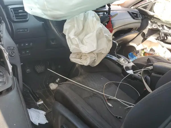 5N1AT2MV6HC752739 2017 NISSAN ROGUE - Image 8