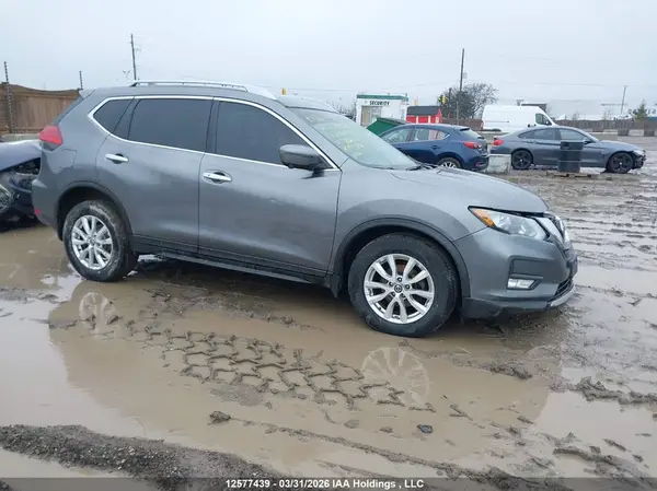 5N1AT2MV6HC752871 2017 NISSAN ROGUE - Image 1