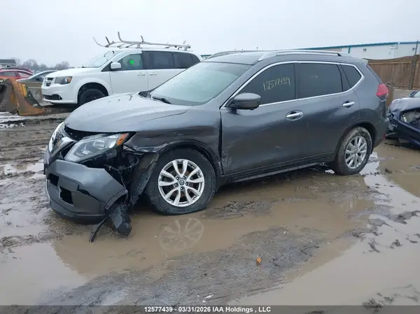 5N1AT2MV6HC752871 2017 NISSAN ROGUE - Image 2