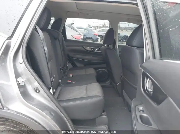 5N1AT2MV6HC752871 2017 NISSAN ROGUE - Image 8