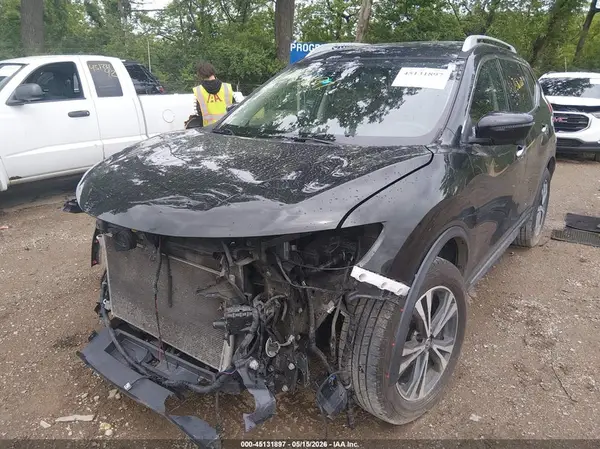 5N1AT2MV6HC756208 2017 NISSAN ROGUE - Image 2