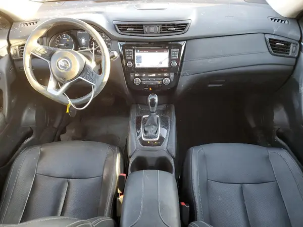 5N1AT2MV6HC760632 2017 NISSAN ROGUE - Image 8