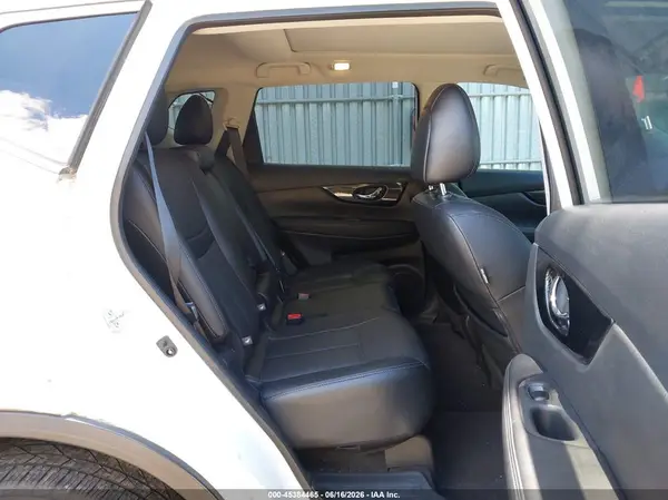 5N1AT2MV6HC761263 2017 NISSAN ROGUE - Image 8