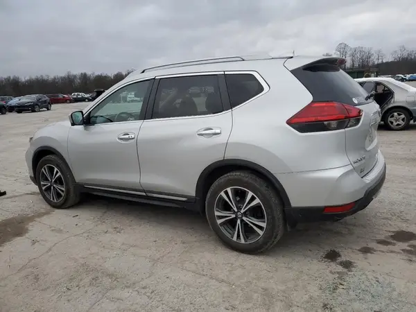 5N1AT2MV6HC762476 2017 NISSAN ROGUE - Image 2