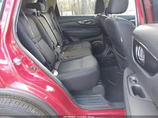 5N1AT2MV6HC766334 2017 NISSAN ROGUE - Image 8