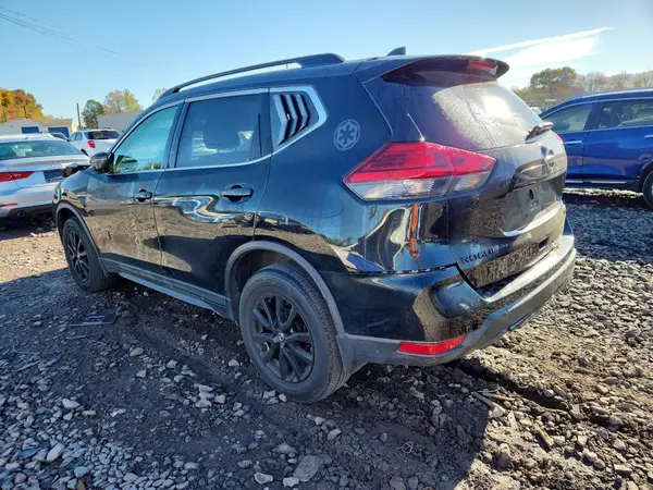 5N1AT2MV6HC766477 2017 NISSAN ROGUE - Image 2