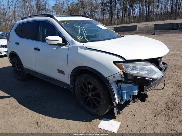 5N1AT2MV6HC767211 2017 NISSAN ROGUE - Image 1